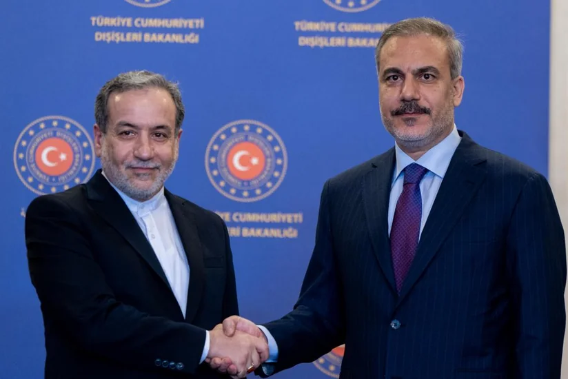 Hakan Fidan iranlı həmkarı ilə regiondakı vəziyyəti müzakirə edib