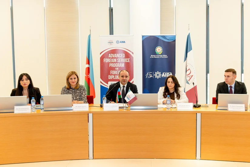 19 diplomats from 17 countries complete training program in Azerbaijan
