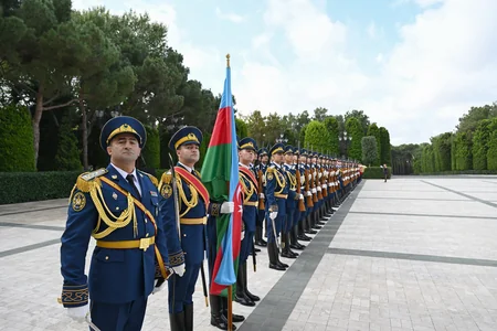 Laos Prezidentinin Bakıda rəsmi qarşılanma mərasimi olub