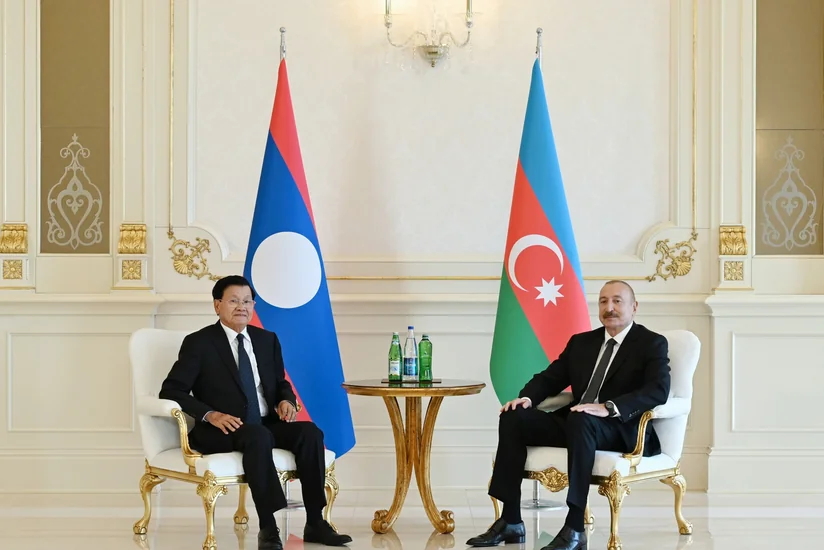 İlham Əliyevin Laos Prezidenti ilə təkbətək görüşü olub