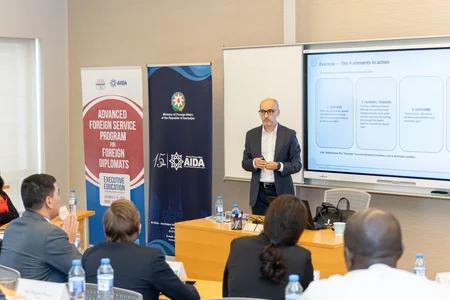 19 diplomats from 17 countries complete training program in Azerbaijan