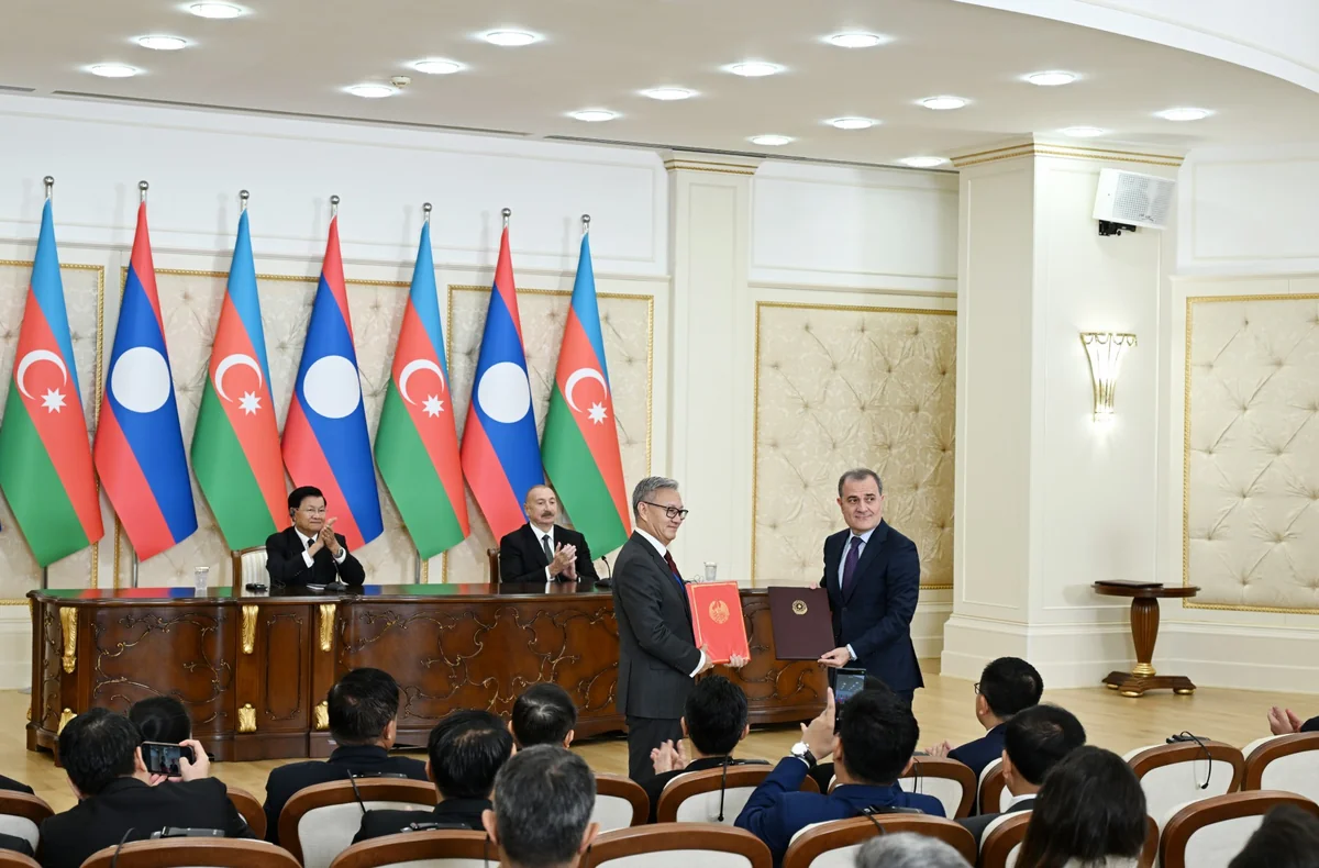 Azerbaijan, Laos adopt Joint Statement, exchange documents