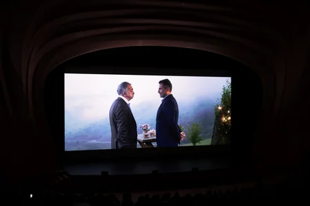 Arzu Əliyeva və Alyona Əliyeva 44 bədii filminin premyerasında iştirak ediblər