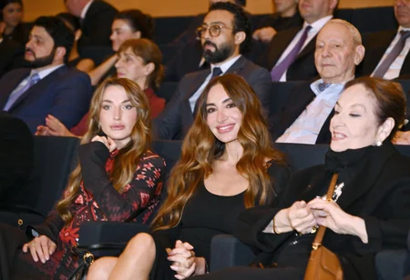 Arzu Əliyeva və Alyona Əliyeva 44 bədii filminin premyerasında iştirak ediblər