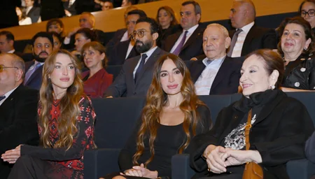 Arzu Əliyeva və Alyona Əliyeva 44 bədii filminin premyerasında iştirak ediblər
