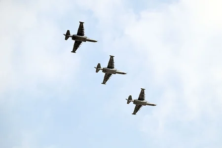 Şahinlərin Görüşü-2026: Təyyarə və helikopterlərin uçuşları həyata keçirilib