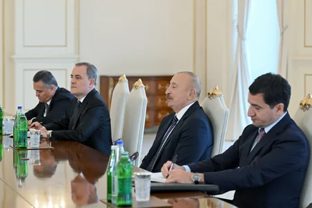 Prezident İlham Əliyev Bəhreynin xarici işlər nazirini qəbul edib