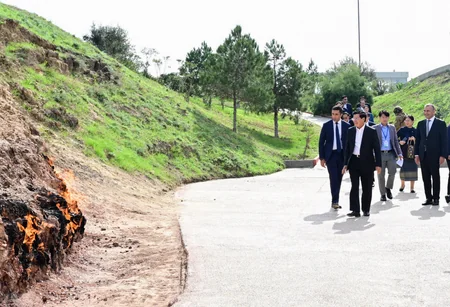 Laos Prezidenti Yanardağ Dövlət Tarix-Mədəniyyət və Təbiət Qoruğunu ziyarət edib