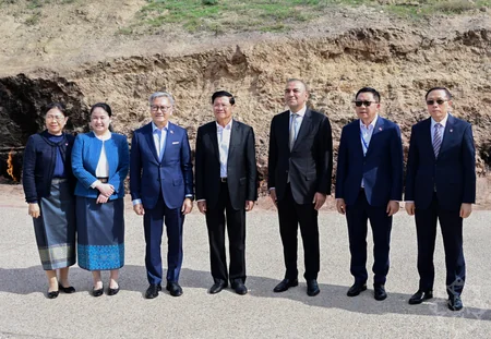 Laos Prezidenti Yanardağ Dövlət Tarix-Mədəniyyət və Təbiət Qoruğunu ziyarət edib