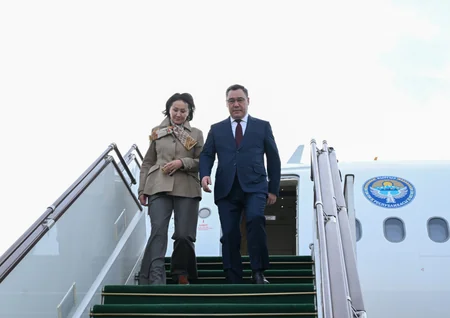 Qırğızıstan Prezidenti Azərbaycana səfərə gəlib
