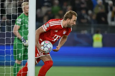 Harri Keyn Çempionlar Liqasında Levandovski və Van Nistelroyun göstəricisini təkrarlayıb