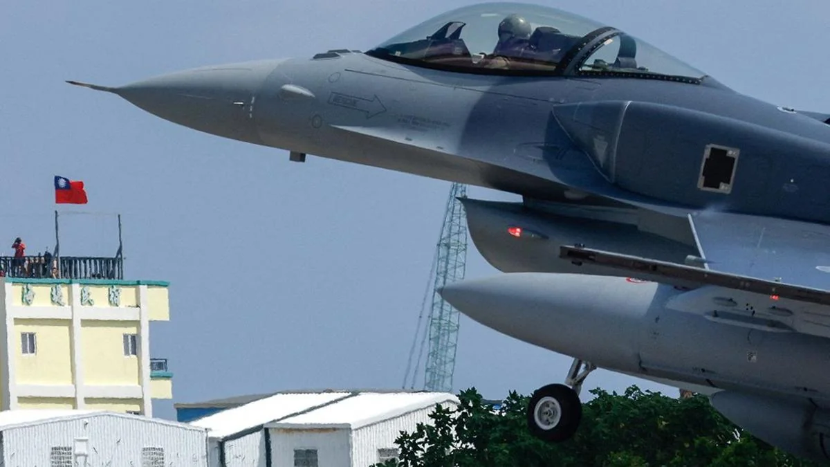 Тайвань рассчитывает получить еще шесть истребителей F-16 из США до конца октября