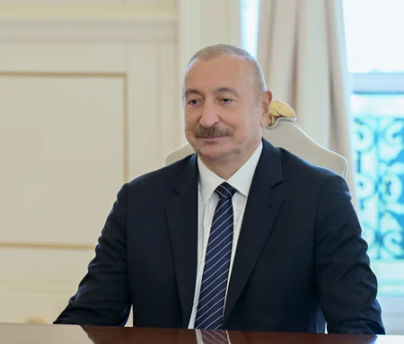 İlham Əliyev Çinin xarici işlər nazirini qəbul edib