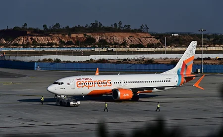 Air Indiaya məxsus təyyarə bomba təhlükəsinə görə Caypurda təcili eniş edib