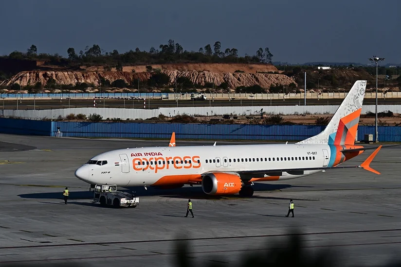 Air India təyyarəsi bomba təhlükəsinə görə Caypurda təcili eniş edib