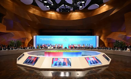AQEM-in 7-ci Zirvə Görüşü keçirilir, İlham Əliyev tədbirdə çıxış edib - yenilənib-4