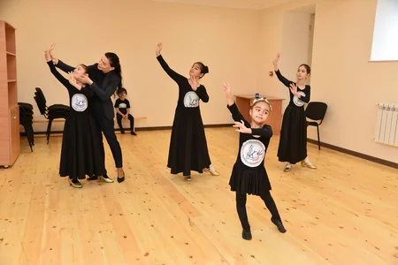 İncəsənət Gimnaziyasının binası əsaslı təmirdən sonra istifadəyə verilib