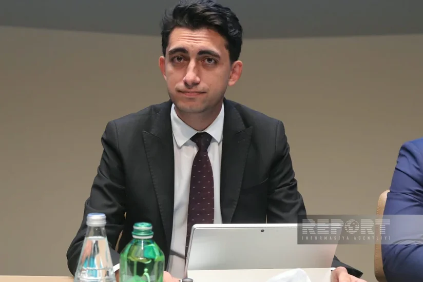 AMB rəsmisi: Gündəlik 20 min manatlıq pul köçürməsi şübhə doğura bilər