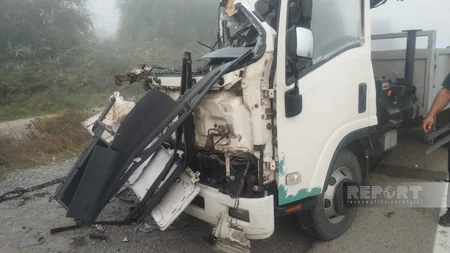Kürdəmirdə iki yük maşınının iştirakı ilə ağır qəza olub, bir nəfər ölüb