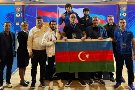 Azərbaycan ağırlıqqaldıranı Qasım İsmayılov Avropa birinciliyində 3 medal qazanıb