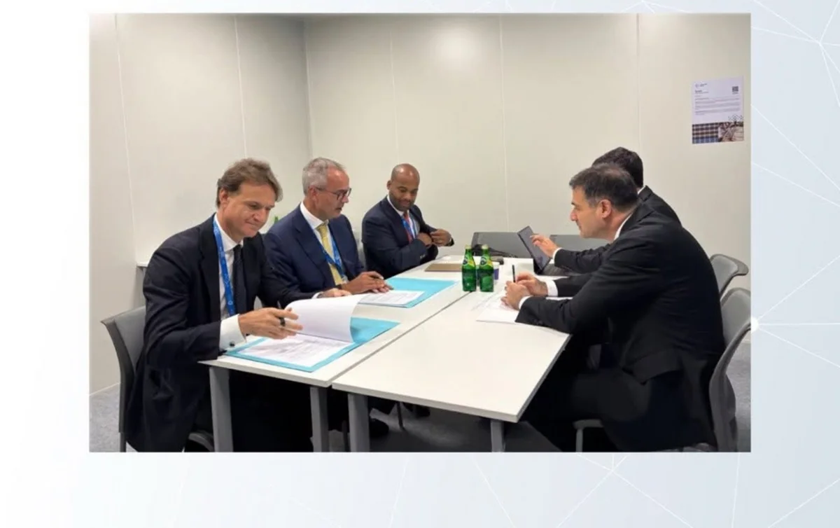 Azerbaijan Central Bank discusses cooperation with ADCB and UBS Asset Management