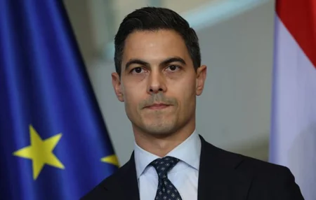 Niderlandın Baş naziri Aİ ölkələri tərəfindən Ukraynaya edilən yardımın çatışmazlığını bəyan edib