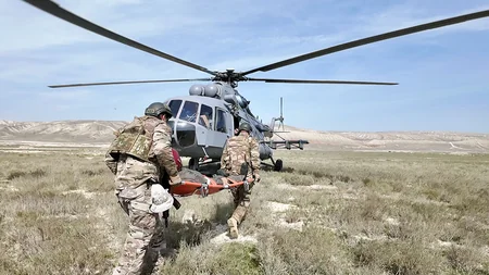 Hərbçilər təlimdə şərti qəzaya uğramış pilotun aşkar edilməsi və axtarış-xilasetmə tapşırıqlarını icra edib