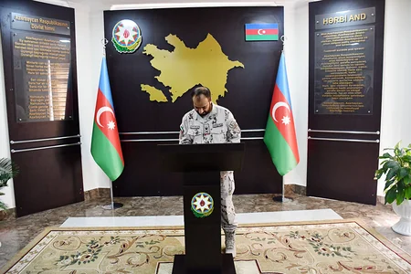 Azərbaycan və BƏƏ arasında hərbi əməkdaşlığın inkişaf perspektivləri müzakirə edilib