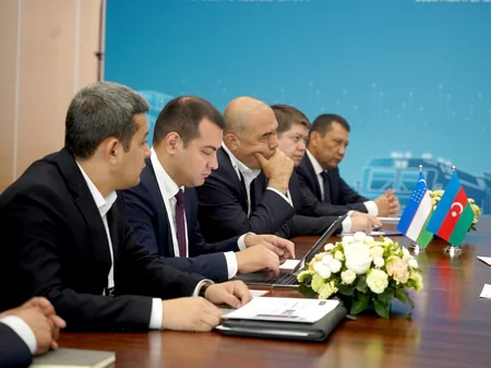 Azerbaijan, Kazakhstan and Uzbekistan discuss stronger rail and transit links