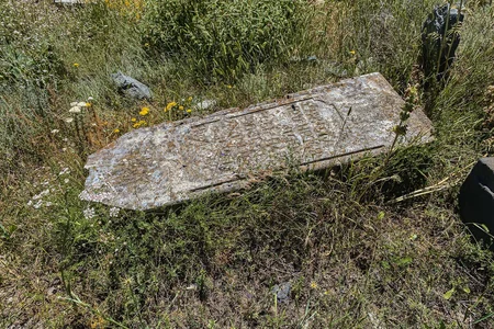 Qərbi Azərbaycanın yaddaş yerləri: 1918-ci ilin yayında Ağudi kəndində 75-i uşaq olmaqla, 325 nəfər öldürülüb