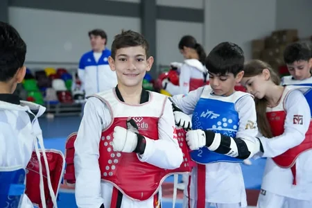 Azərbaycanın yeniyetmə taekvondoçuları təlim-məşq toplanışı keçiriblər
