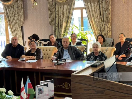 Tbilisidə azərbaycandilli məktəblərdə ana dilinin tədrisinə həsr olunmuş kitab təqdim edilib