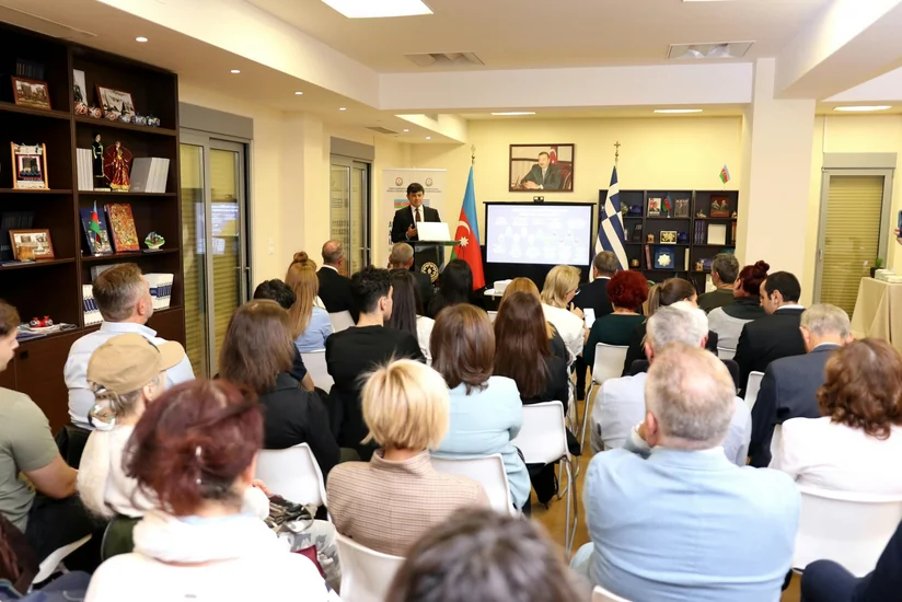 Fuad Muradov Yunanıstandakı azərbaycanlılarla diaspor fəaliyyətinin yol xəritəsini müzakirə edib