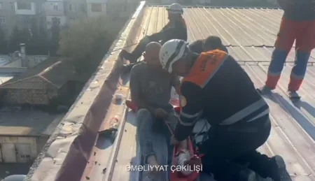 Sumqayıtda tikilidə təmir işləri aparan şəxs xəsarət alıb