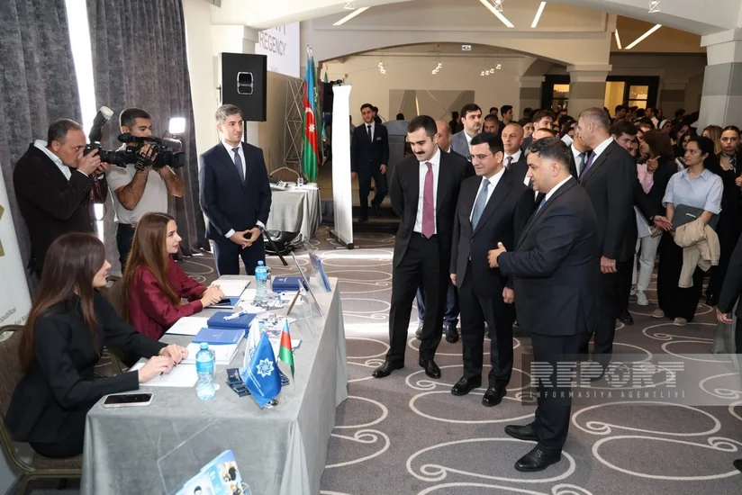 Dövlət Proqramı məzunları üçün karyera sərgisi keçirilib