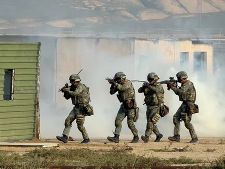 NATO və Azərbaycan arasında hərbi əməkdaşlıq inkişaf etdirilir