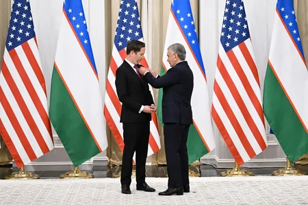 Mirziyoyev Rubio və Trampın elçisini təltif edib