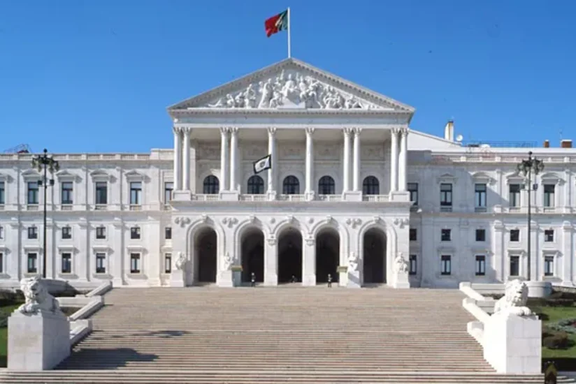 Portuqaliyada parlament binası qarşısında genişmiqyaslı mitinq keçirilə bilər