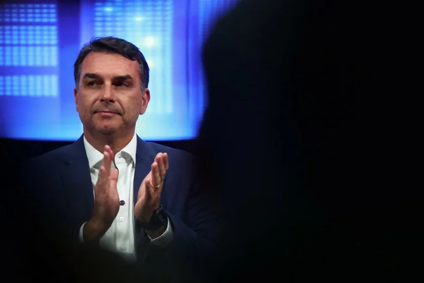 Braziliyada Flavio Bolsonarunun çirkli pulların yuyulmasında iştirakı araşdırılır