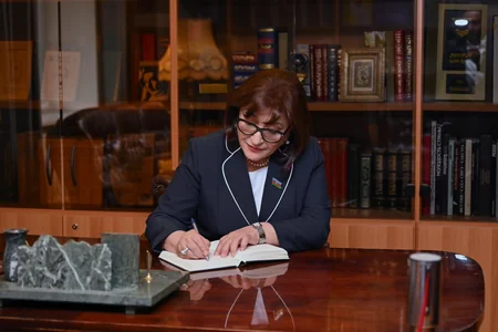 Sahibə Qafarova Bişkekdə Ata-Beyit Memorial Kompleksini və Çingiz Aytmatovun ev-muzeyini ziyarət edib