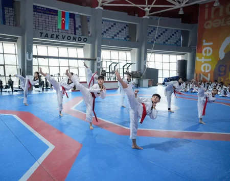 Azərbaycan Taekvondo Federasiyası dan imtahanı keçirib