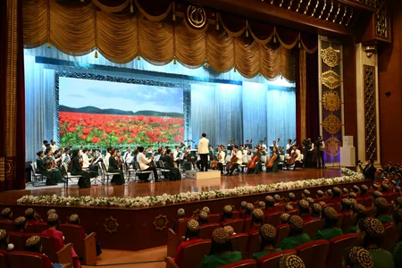 Aşqabadda Türkmənistan Dövlət Simfonik Orkestrinin konserti olub