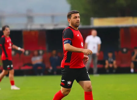 Qəbələnin futbolçusu Asif Məmmədov: 40 yaşında meydana çıxmaq tarixdə qalan göstəricidir