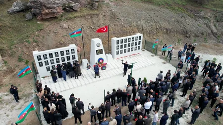 Laçında şəhidlərin xatirəsinə ucaldılmış abidə kompleksinin açılışı olub