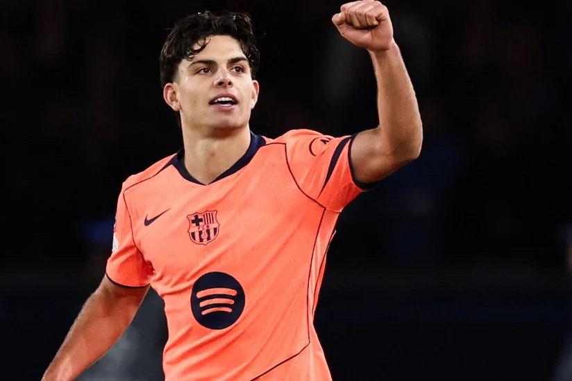 Barselonanın futbolçusu Xavi Espart Ramosun rekordunu qıraraq tarixi nailiyyətə imza atıb