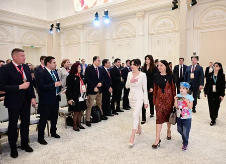 Leyla Əliyeva uşaqlarda onkoloji xəstəliklərlə mübarizədə beynəlxalq əməkdaşlığın əhəmiyyətini vurğulayıb