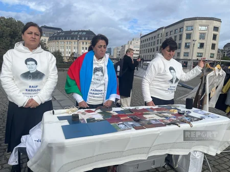 Brüsseldə aksiya iştirakçıları: İtkin düşmüş soydaşlarımız haqqında həqiqəti hər kəsə çatdırmaq istəyirik