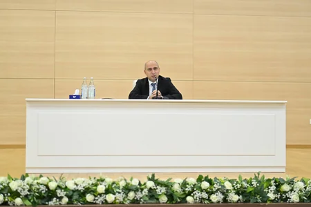 Emin Əmrullayev SABAH proqramının tələbələri ilə görüşüb
