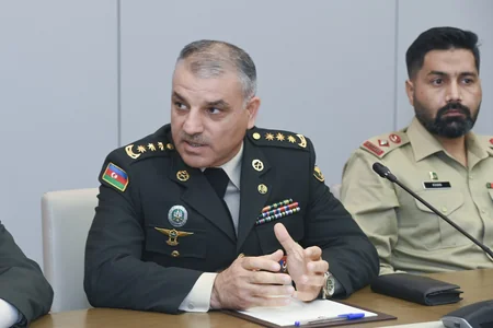 Strateji araşdırmalar və dövlət müdafiəsini idarəetmə akademik kursunun iştirakçıları ilə görüş olub