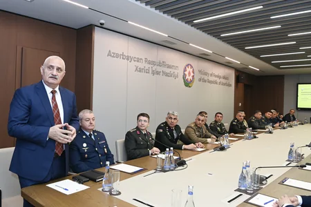Strateji araşdırmalar və dövlət müdafiəsini idarəetmə akademik kursunun iştirakçıları ilə görüş olub